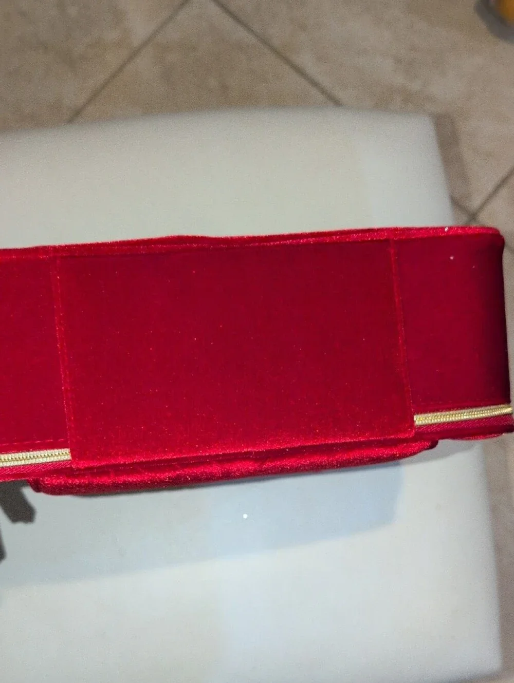 Estee Lauder stylish red